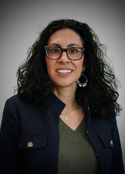 Yvette Hernandez Headshot